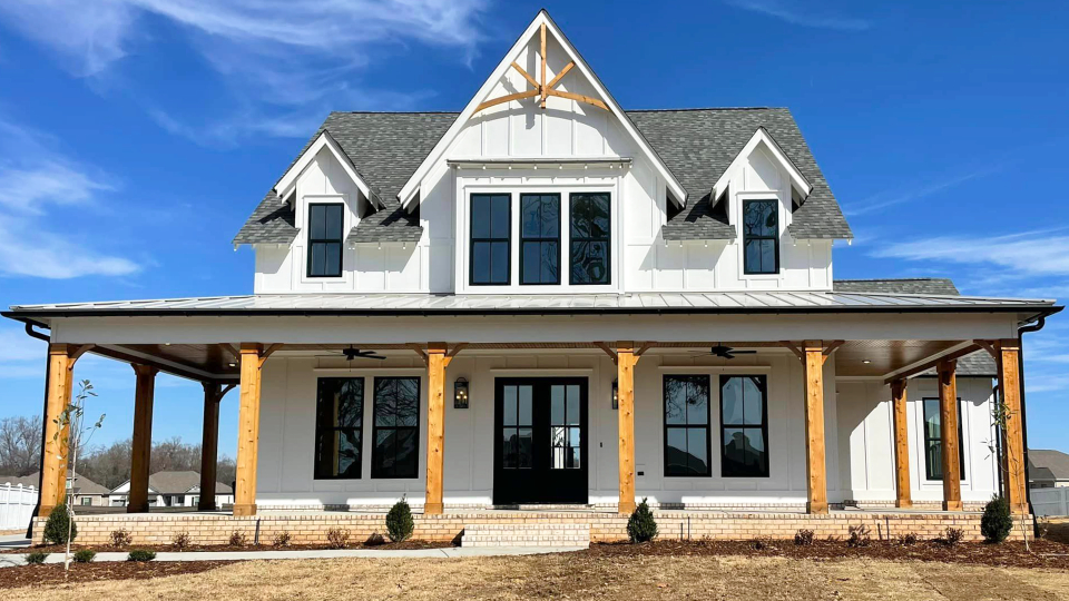 Winter Homes is a custom homebuilder in Athens, AL that's been serving Limestone and Madison Counties for over 20 years.