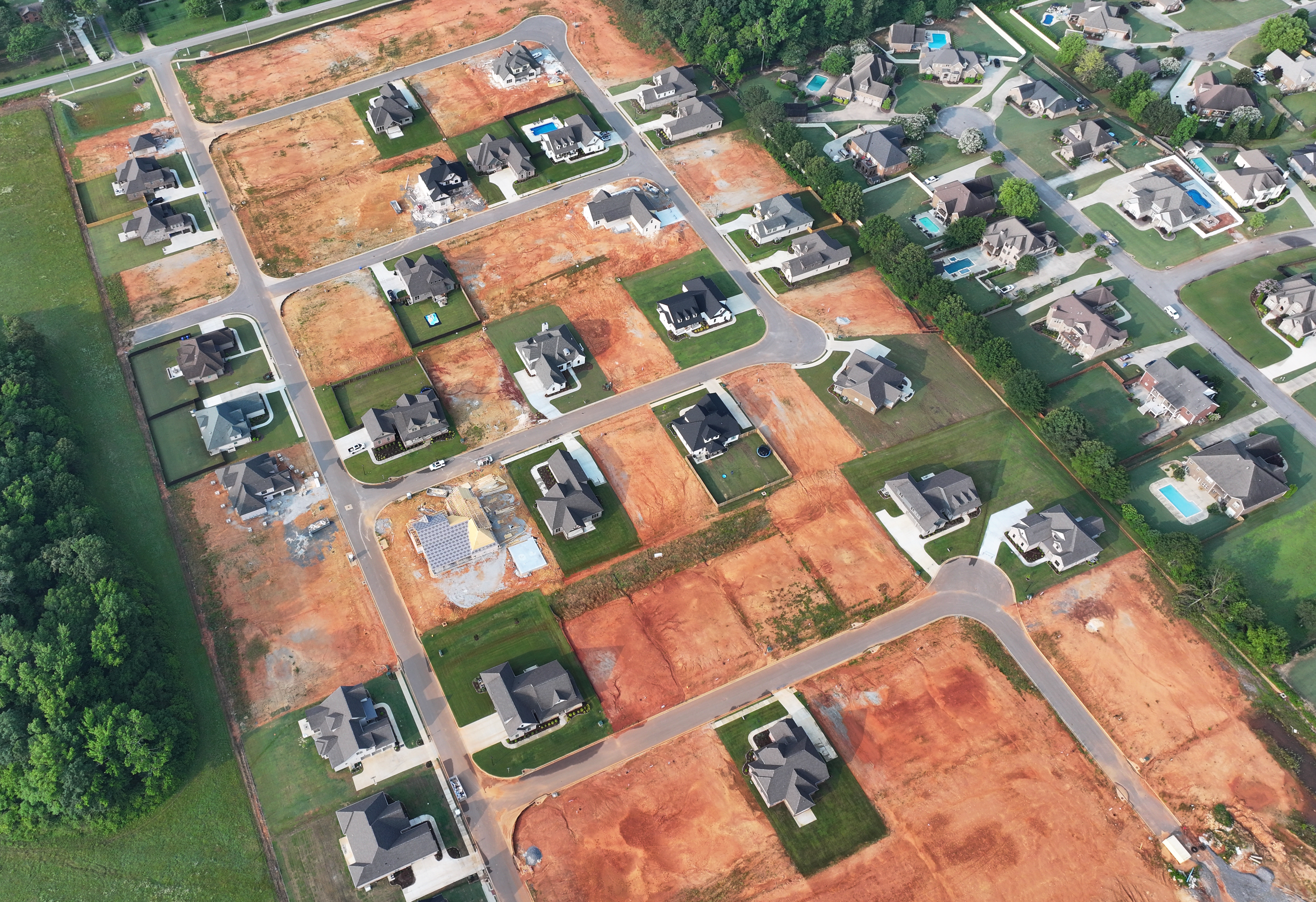 Aerial photograph of Founders Pointe between Lindsay Lane and Oakdale Road